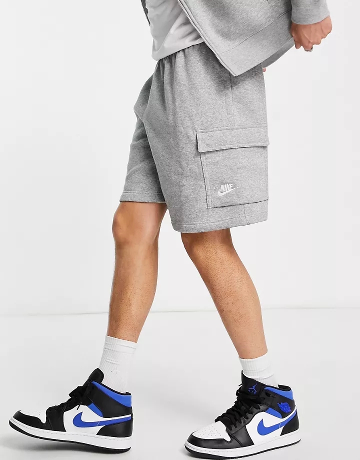 Pantalones cortos grises cargo Club de Nike Gris carbón