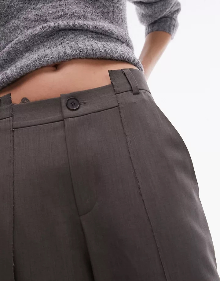 Pantalones gris medio de sastre con diseño deconstruido y detalle de costuras sin rematar de Topshop (parte de un conjunto) Gris medio 0XAIvQgM