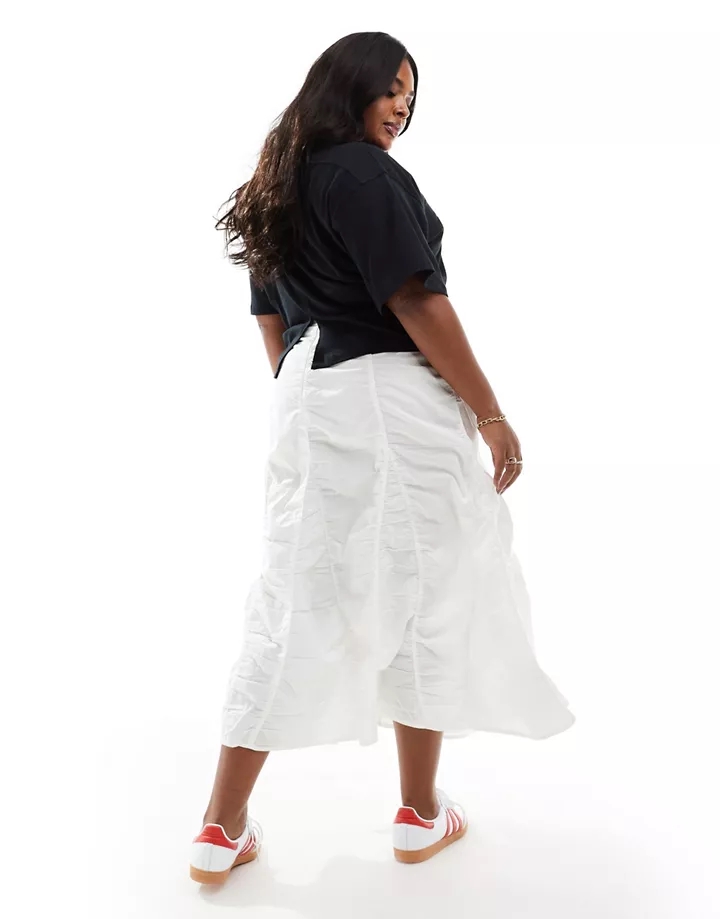 Falda midi blanca escalonada y fruncida de algodón de COLLUSION Plus Blanco 0jzCvfvZ