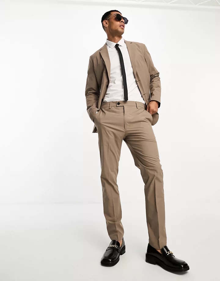 Pantalones de traje marrón claro de corte slim Commuter de Selected Homme Nuez 3DCN3gre