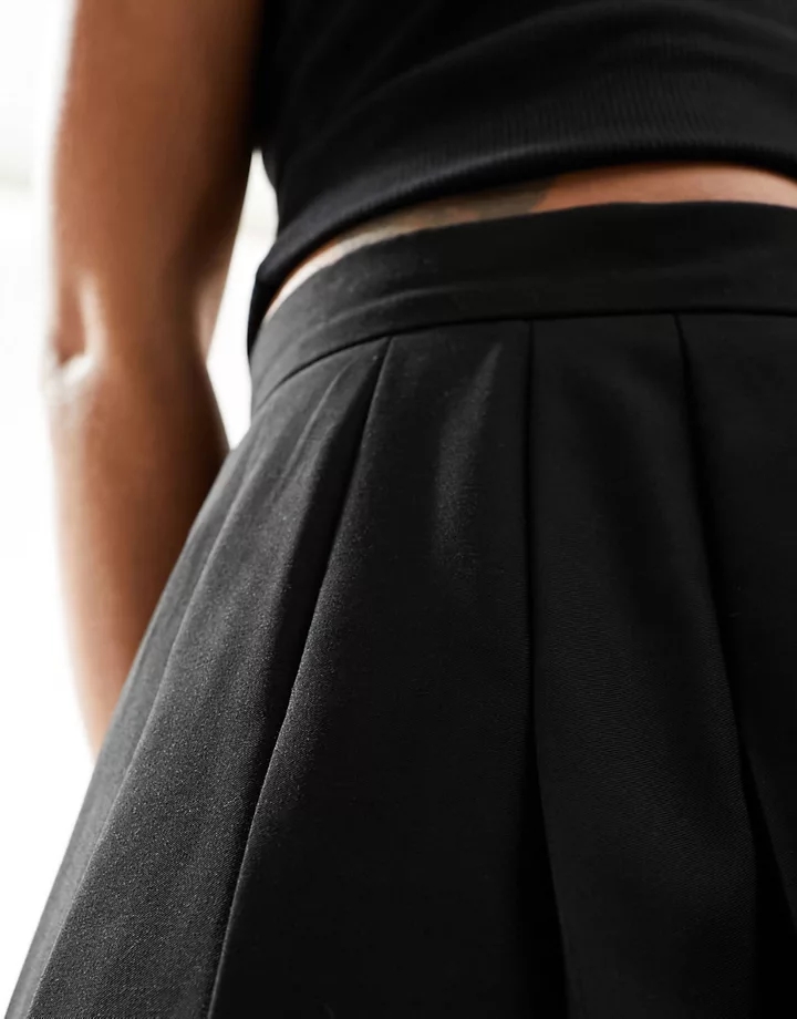 Falda midi por la rodilla negra plisada de DESIGN Negro 3fYm43Hr