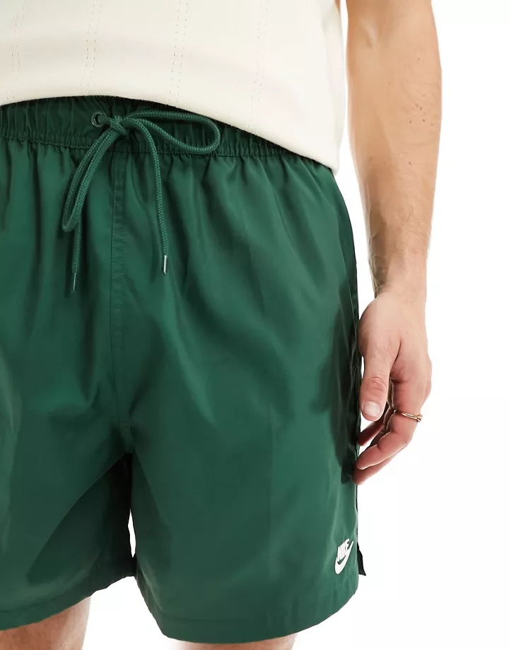 Pantalones cortos verdes de Nike Club Verde medio 3qgHgUPU