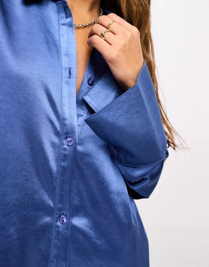 Camisa azul extragrande de satén de 4th & Reckless (parte de un conjunto) Azul 3upattSo