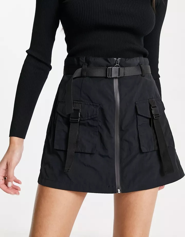 Minifalda negra con detalle de herrajes de DESIGN Black 4cvKvpB9