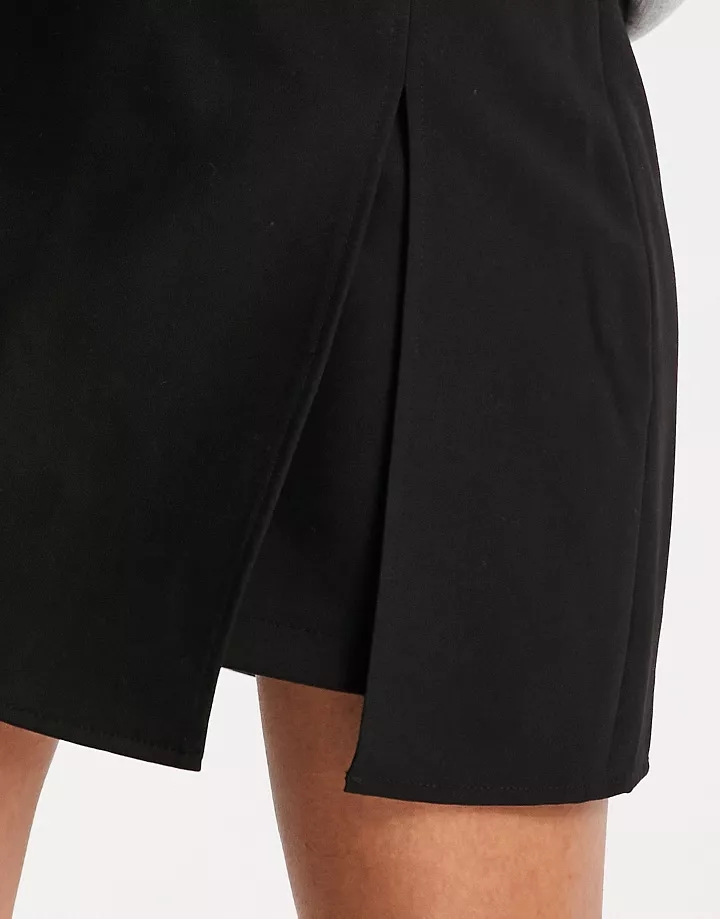 Minifalda negra con abertura lateral de Pimkie Black 56mCnupb