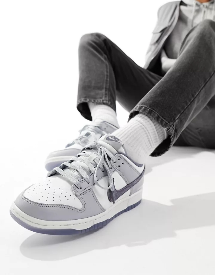 Zapatillas de deporte bajas blancas y grises estilo ret