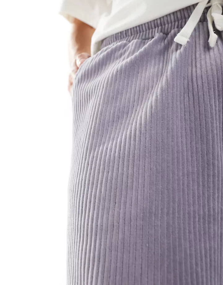 Pantalones cortos lilas de velour acanalado de DESIGN Lila grisáceo 7PGWmA7n