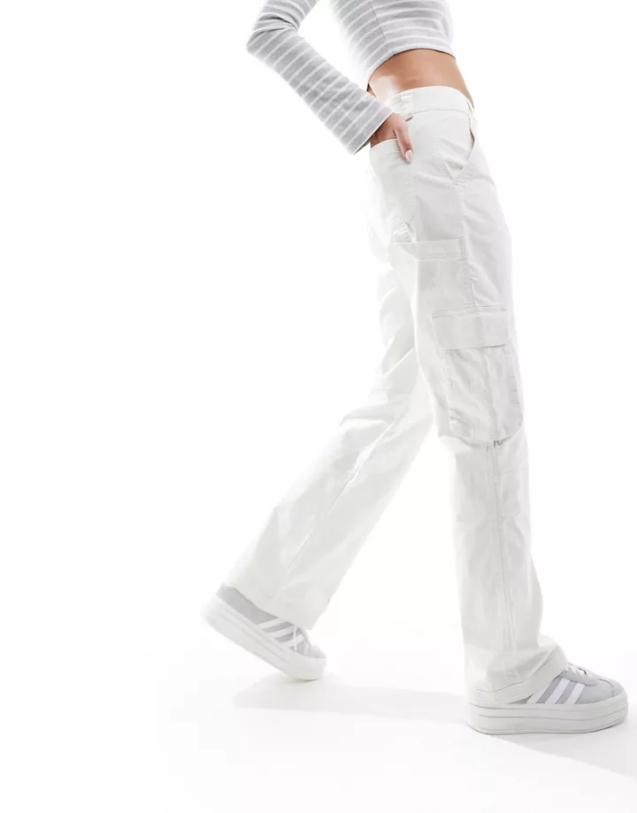 Pantalones cargo color crema holgados de Abercrombie & 