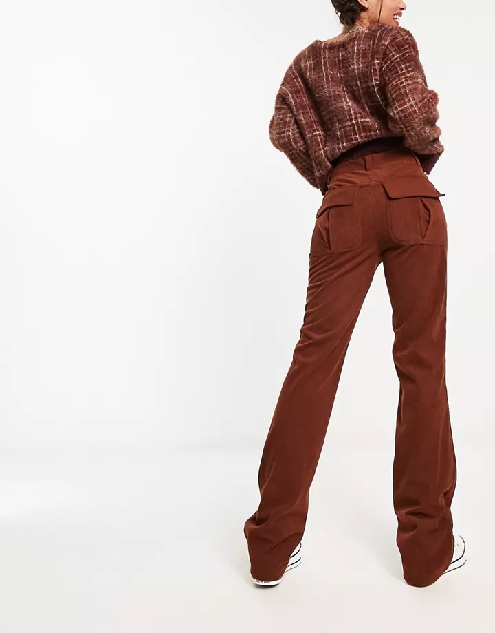 Pantalones marrón chocolate de pernera recta y talle alto de pana de Heartbreak (parte de un conjunto) Marrón oscuro 8aSy6SWK