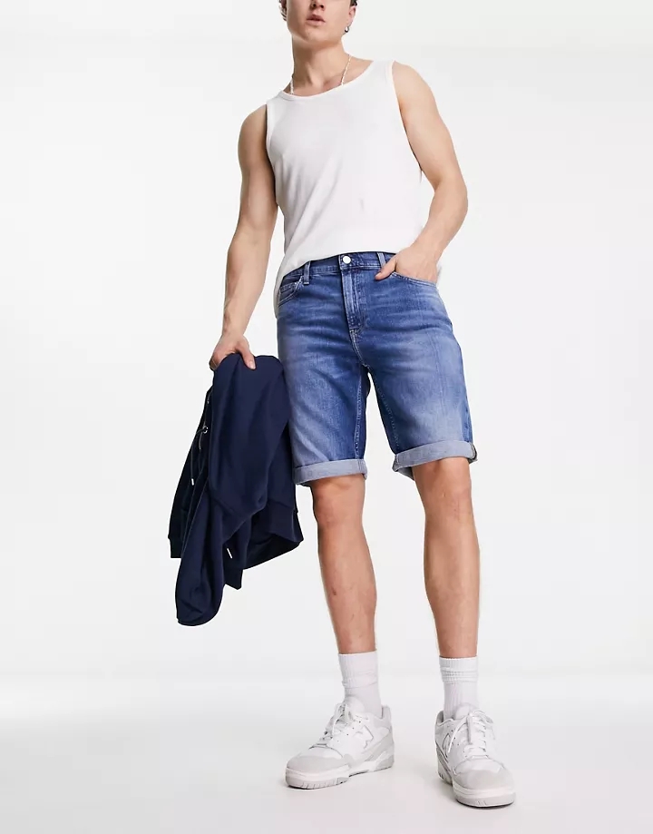 Pantalones cortos vaqueros azules de corte slim con lavado medio CC de Calvin Klein Jeans Denim medio 8rC1zLkD