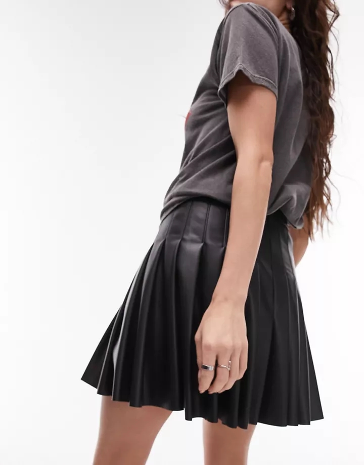 Minifalda negra plisada de tejido efecto cuero de Topshop Negro 9i1QX2K5